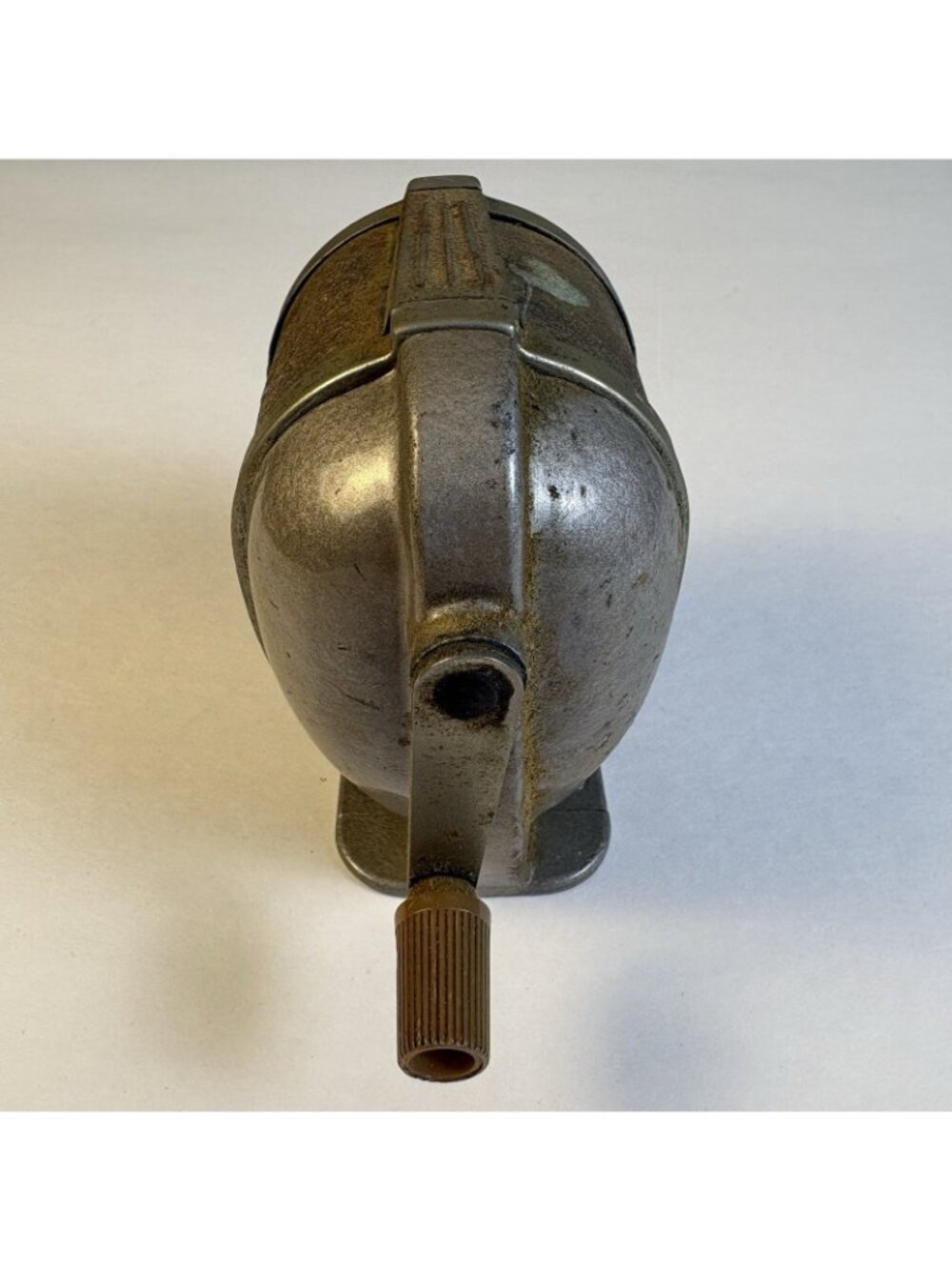 Vtg Boston KS 8-Hole Wall Desk Mount Pencil Sharpener Hand Crank Made in USA - Picture 5 of 7